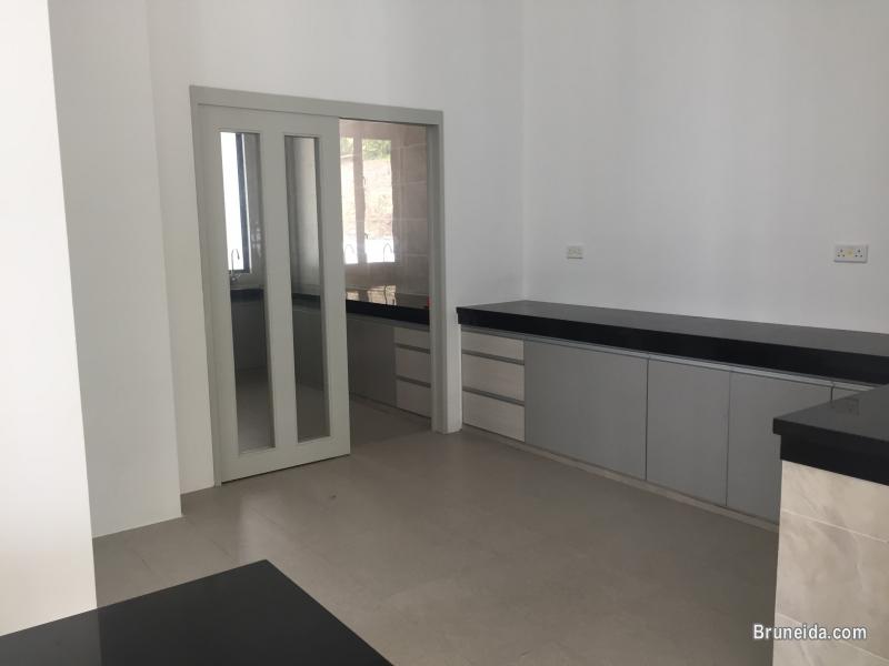 Modern Design Double storey Linked Semi-Detached for rent - image 7