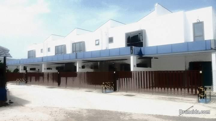 Ban 2 terrance house for rent - image 1