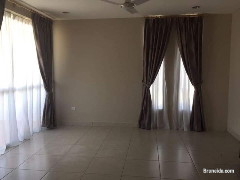 Jln Muara Semi detached for rent - image 2
