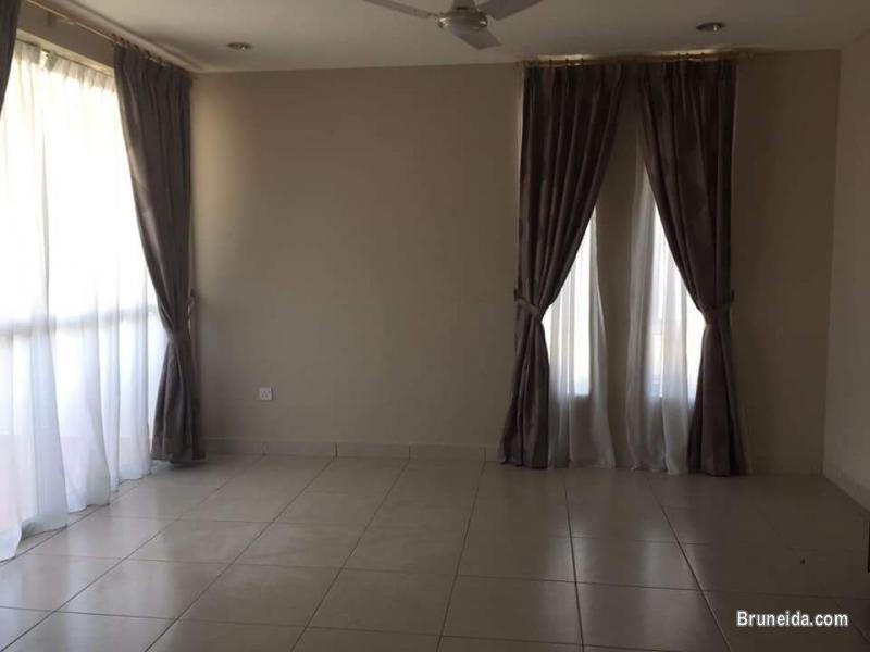 Jln Muara Semi detached for rent