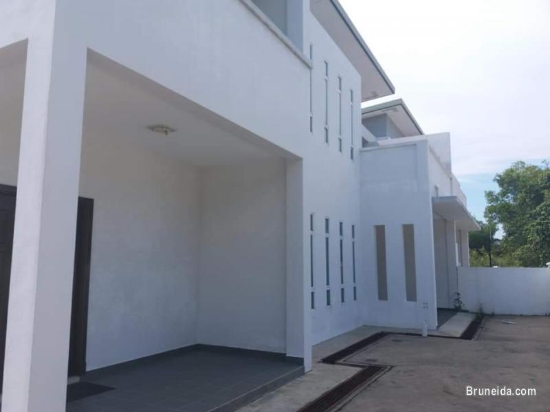 Jln Muara Semi detached for rent - image 5