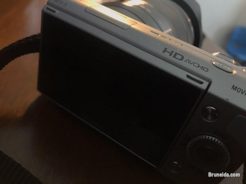 Sony NEX 5 Camera with 18-55 lens - image 3