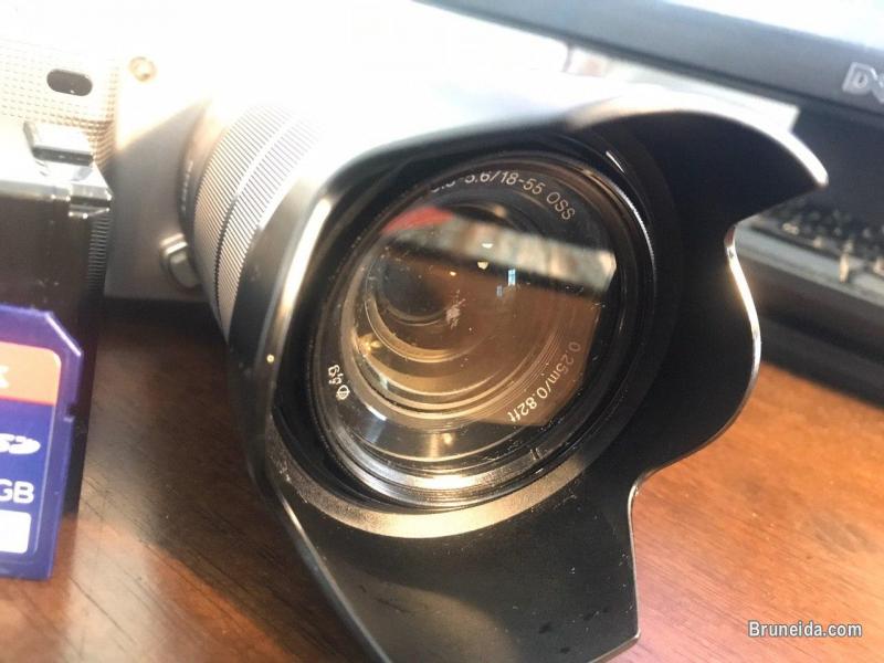 Sony NEX 5 Camera with 18-55 lens - image 4