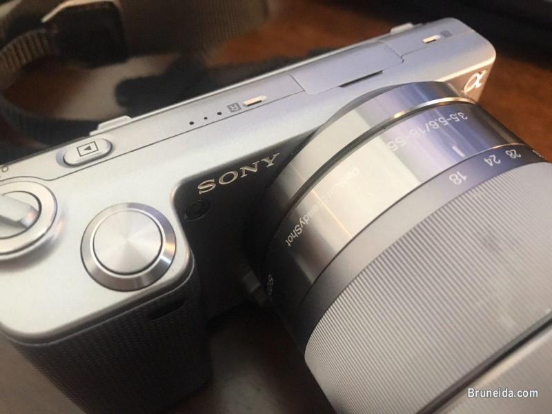 Sony NEX 5 Camera with 18-55 lens - image 5