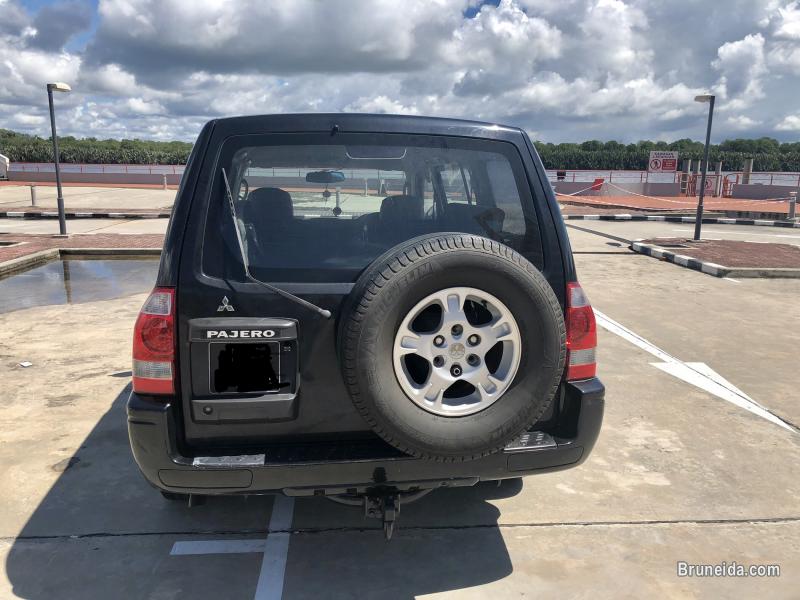 Pajero 2006 manual - image 2