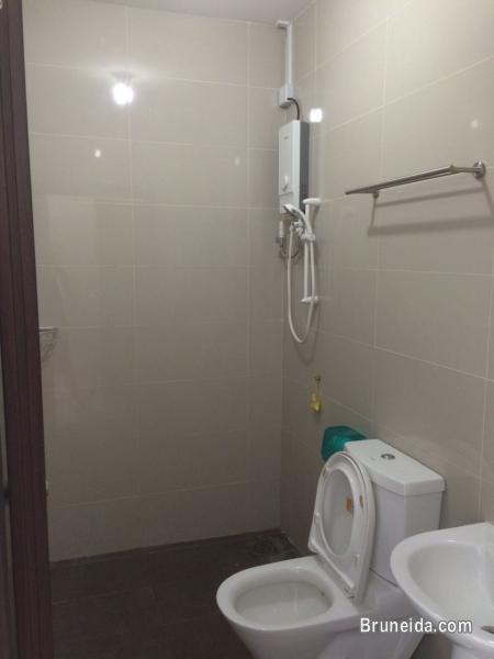 Ensuite master room with bathroom and balcony - image 2