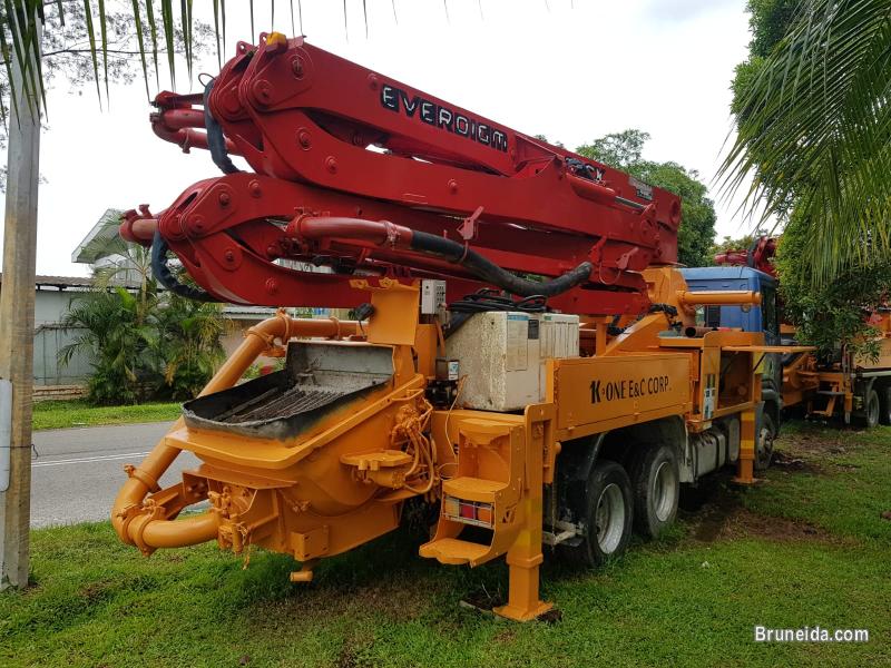 Concrete Pump Car - image 4