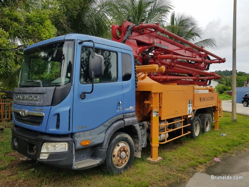 Concrete Pump Car - image 5