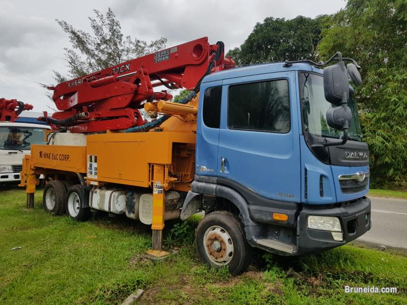 Concrete Pump Car - image 6