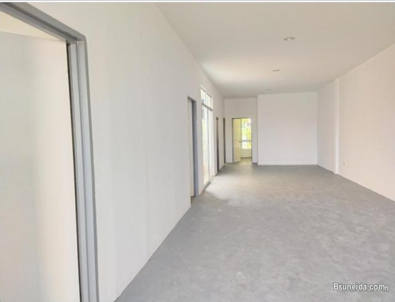 Co. Circle Menglait -Business Address - image 2