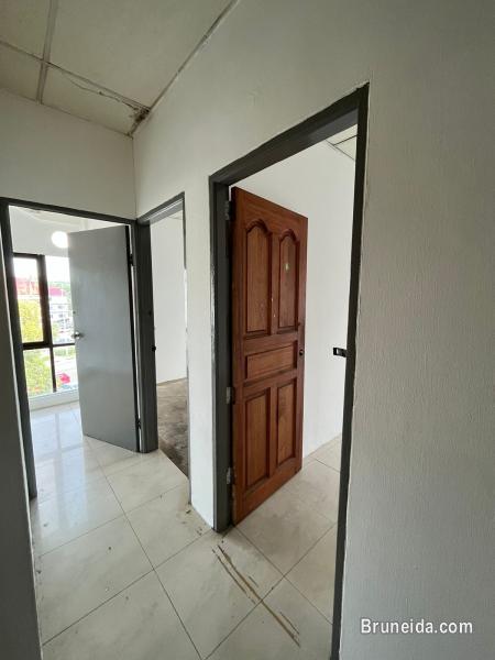 SOLD CoCircle Kiulap-Office 1 with window - 3 years contract - image 3