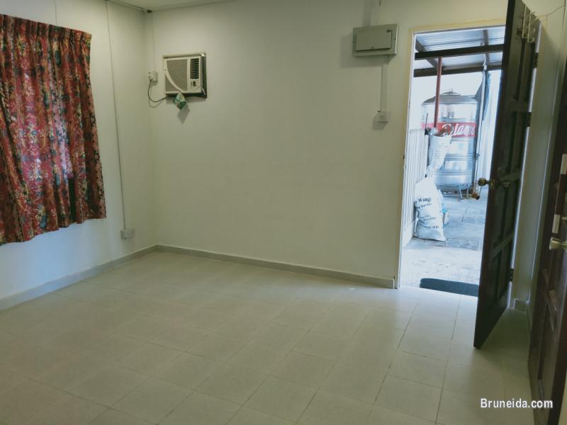 House for Rent at Kuala Belait - image 3