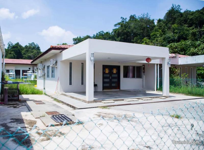 HOUSE FOR RUSH SALE!! - image 2