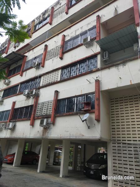 AFR-28   FLAT (2 FLOORS) FOR RENT @ BERANGAN - image 1
