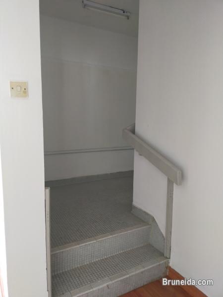 AFR-28   FLAT (2 FLOORS) FOR RENT @ BERANGAN - image 5