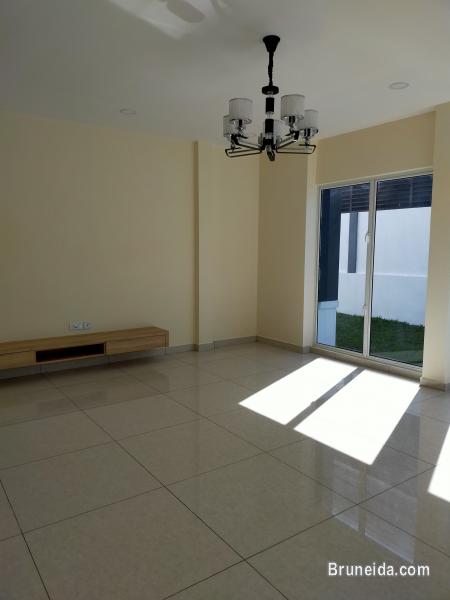 HFR-274 DETACHED HOUSE FOR RENT @ LAMBAK - image 4