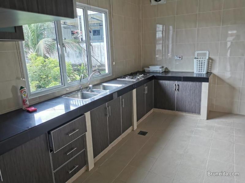 HFR-275  DOUBLE-STOREY DETACHED HOUSE FOR RENT @ KG SG AKAR - image 5