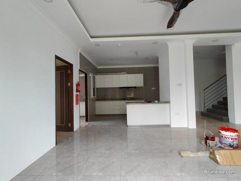 SD-106   DOUBLE STOREY SEMI-D FOR SALE @ KG SENGKURONG B - image 2