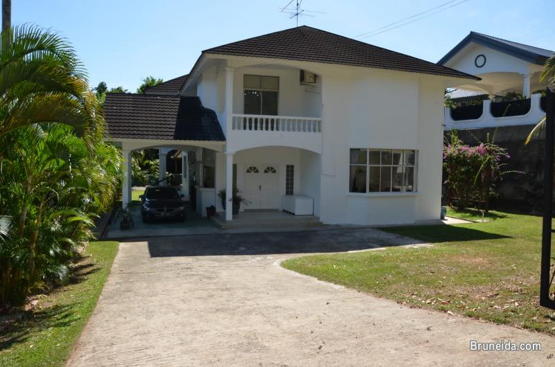 UHFS-118  USED DETACHED HOUSE FOR SALE @ KG KAPOK - image 1