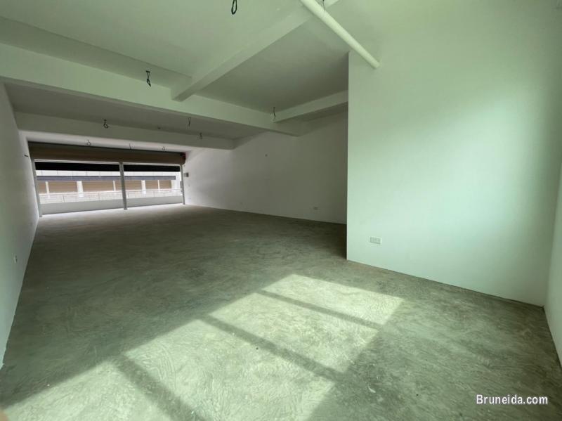 SFR-54 SHOPHOUSE FOR RENT @ BATU BERSURAT - image 3