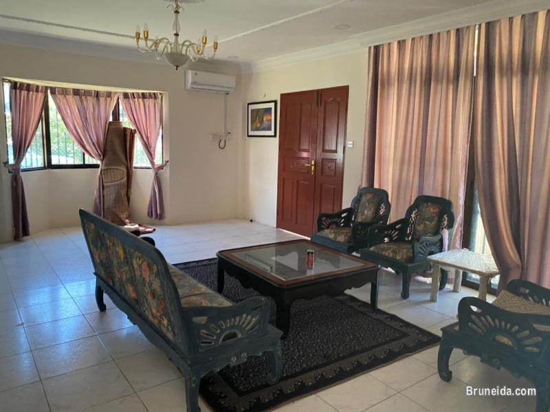 HFR-283   DETACHED HOUSE FOR RENT @ BERAKAS - image 7