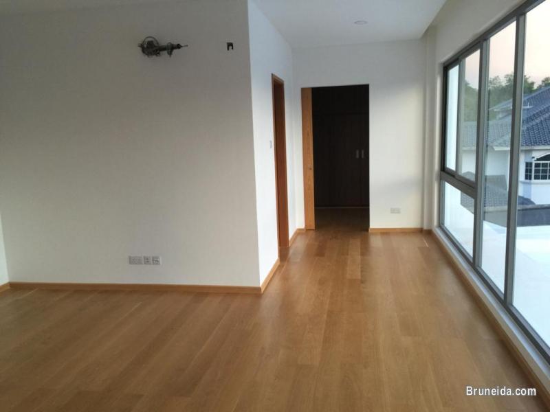 HFR-284  MODERN EXECUTIVE HOUSE FOR RENT @ SG TILONG - image 5