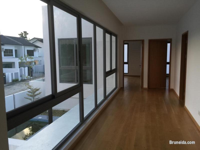 HFR-284  MODERN EXECUTIVE HOUSE FOR RENT @ SG TILONG - image 7