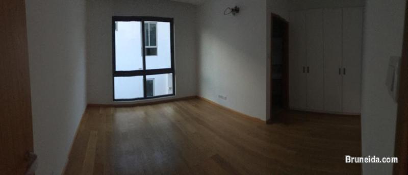 HFR-284  MODERN EXECUTIVE HOUSE FOR RENT @ SG TILONG - image 9