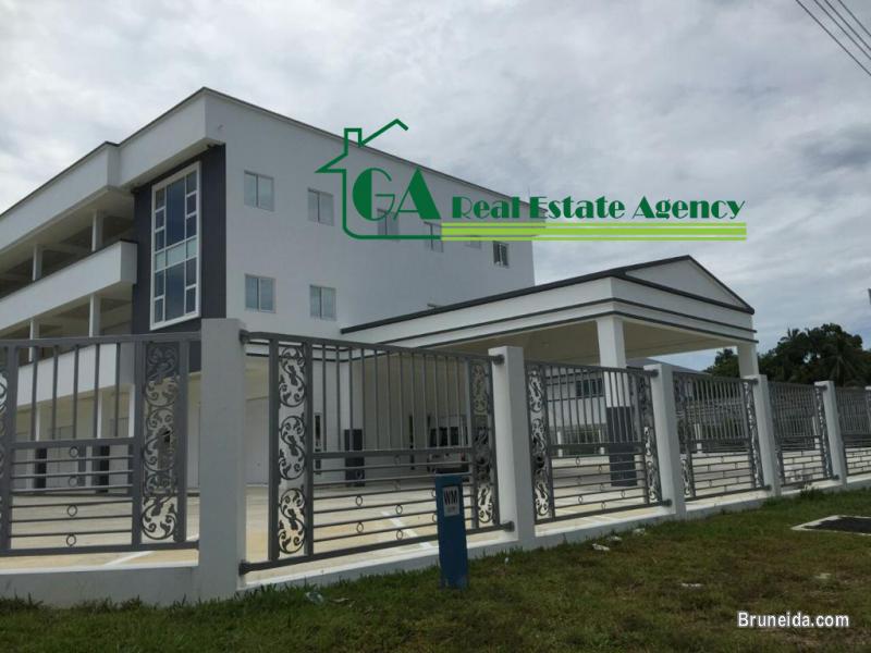 NSFS-51  3-STOREY SHOPHOUSES FOR SALE @ SERASA - image 2