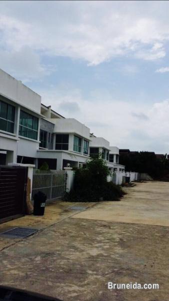 UHFS-86  USED TERRACE HOUSE FOR SALE @ SERASA - image 2