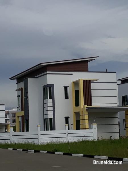 HFR-221  NEW, SEMI-D FOR RENT @ MUMONG . - image 1