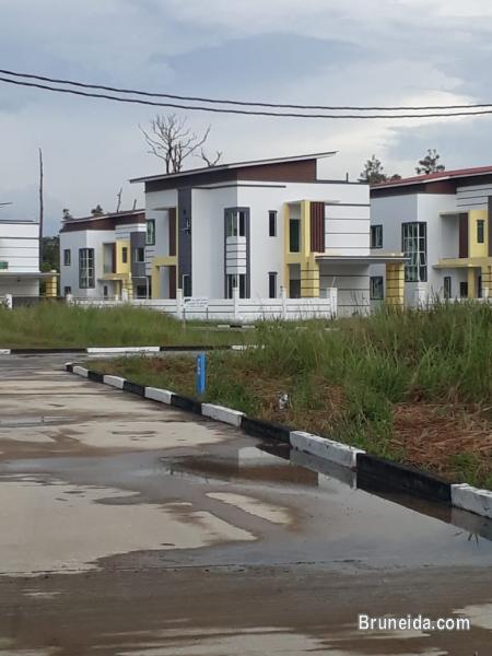 HFR-221  NEW, SEMI-D FOR RENT @ MUMONG . - image 2