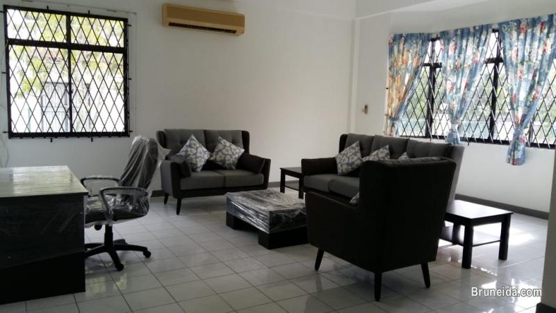 HFR-239  DETACHED HOUSE FOR RENT @ JERUDONG - image 2