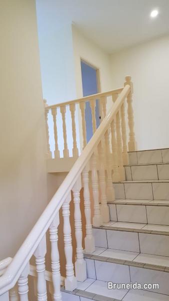 UHFS-99  USED DETACHED HOUSE FOR SALE @ KG SALAR - image 6