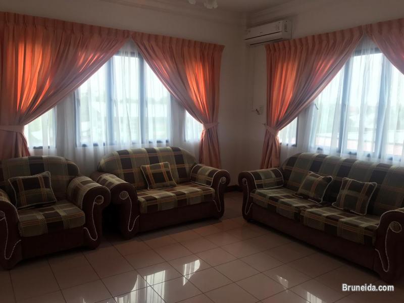 HFR-254  DETACHED HOUSE FOR RENT @ KG ORANG KAYA BESAR IMAS - image 2