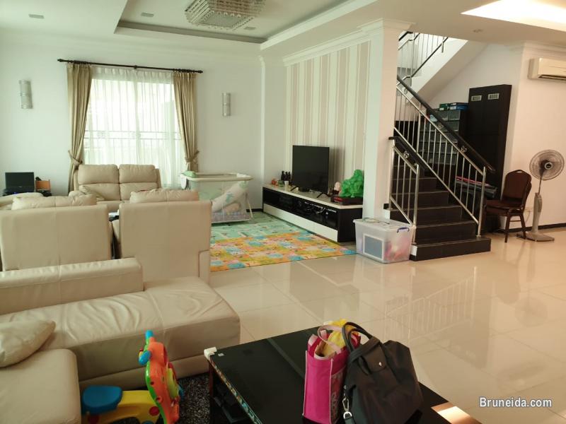 UHFS-104 DETACHED HOUSE FOR SALE @ KG BERIBI - image 2