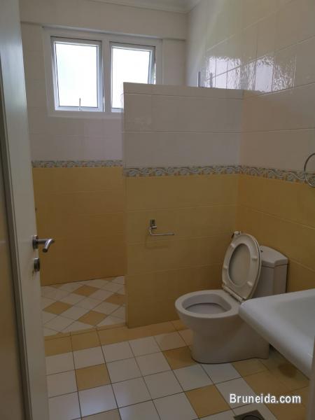 UHFS-107   EXECUTIVE DETACHED HOUSE FOR SALE @ JLN TUNGKU - image 8