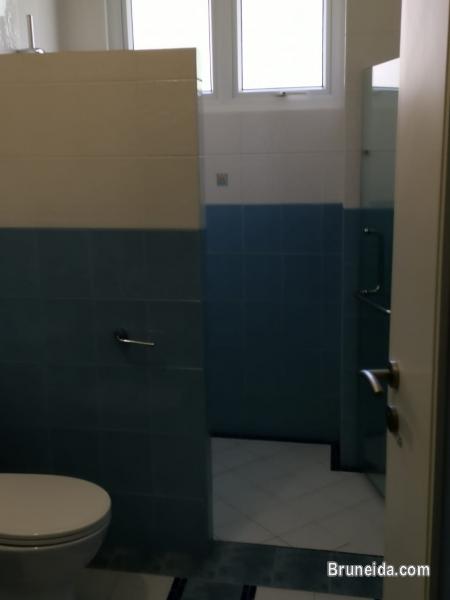 UHFS-107   EXECUTIVE DETACHED HOUSE FOR SALE @ JLN TUNGKU - image 9