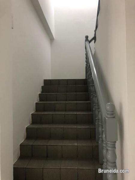 UHFS-108  USED 2 1/2 STOREY TERRACE HOUSE FOR SALE @ BAN 2A - image 3