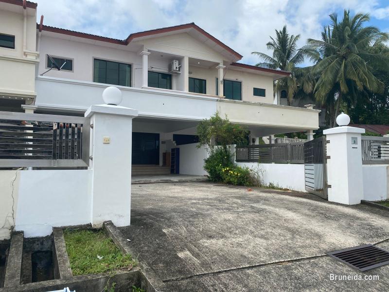2 STOREY TERRACE HOUSE FOR RENT AT MANGGIS - image 3