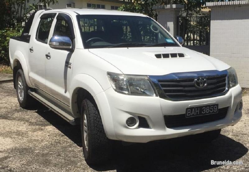 TOYOTA HILUX 4X4 Auto Turbo Diesel FOR SALE - image 1
