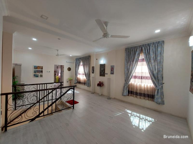 LUXURIOUS, EXECUTIVE HOUSE FOR SALE /BUSINESS TAKEOVER - image 12