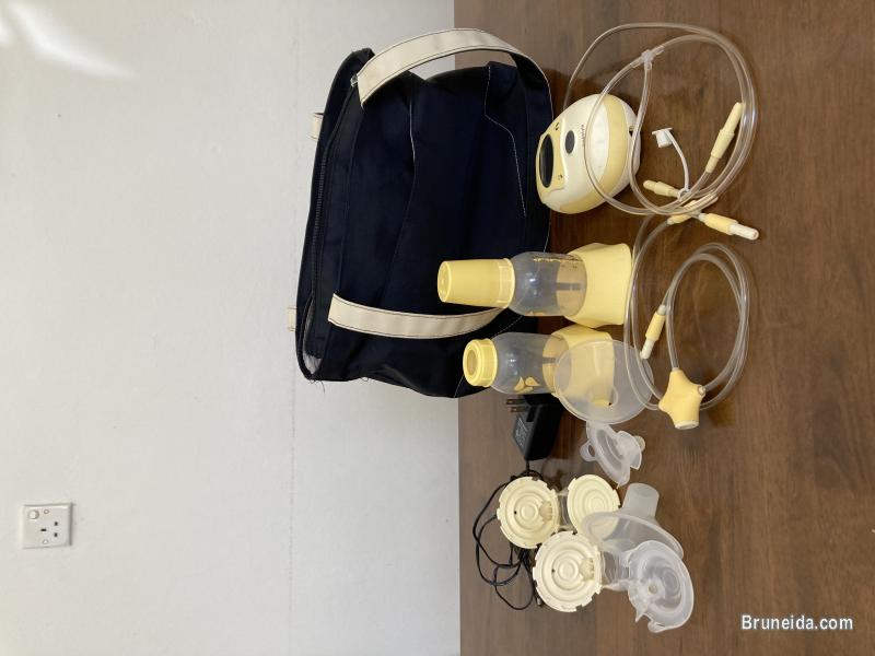 Medela Freestyle Breastpump For Sale - image 1