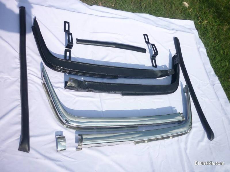 Mercedes W107 Bumper in Stainless steel - image 3