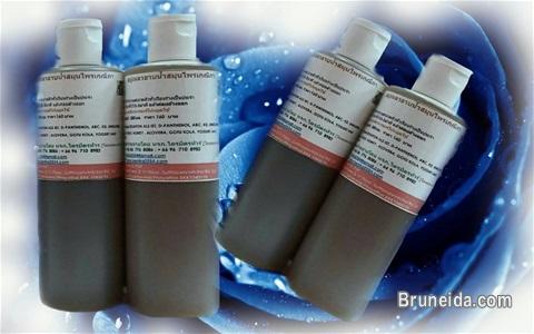 Thaiherbal Shower Gel - image 1