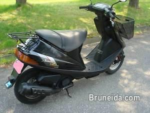 Rare Suzuki V100 - image 3