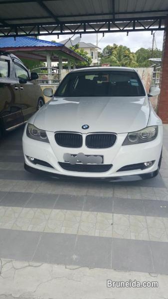 BMW 318i - image 2