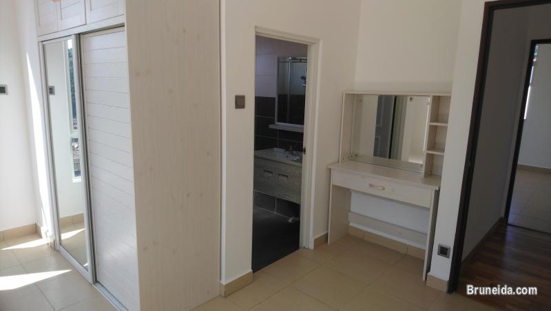 Detatched House For Sale - image 4