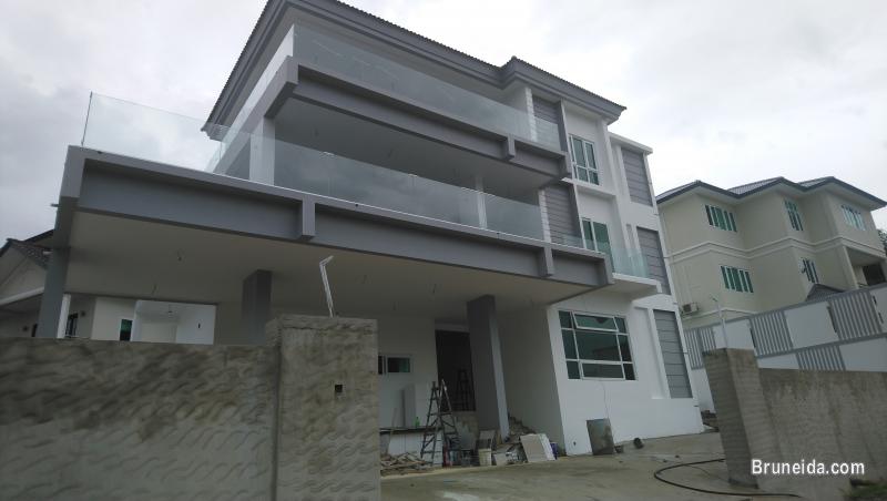 Pictures of Detatched House For Sale
