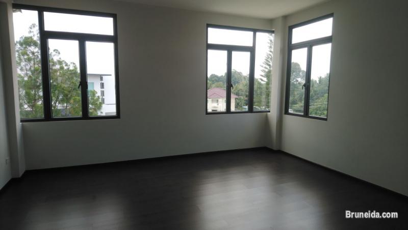 House For Rent - image 5